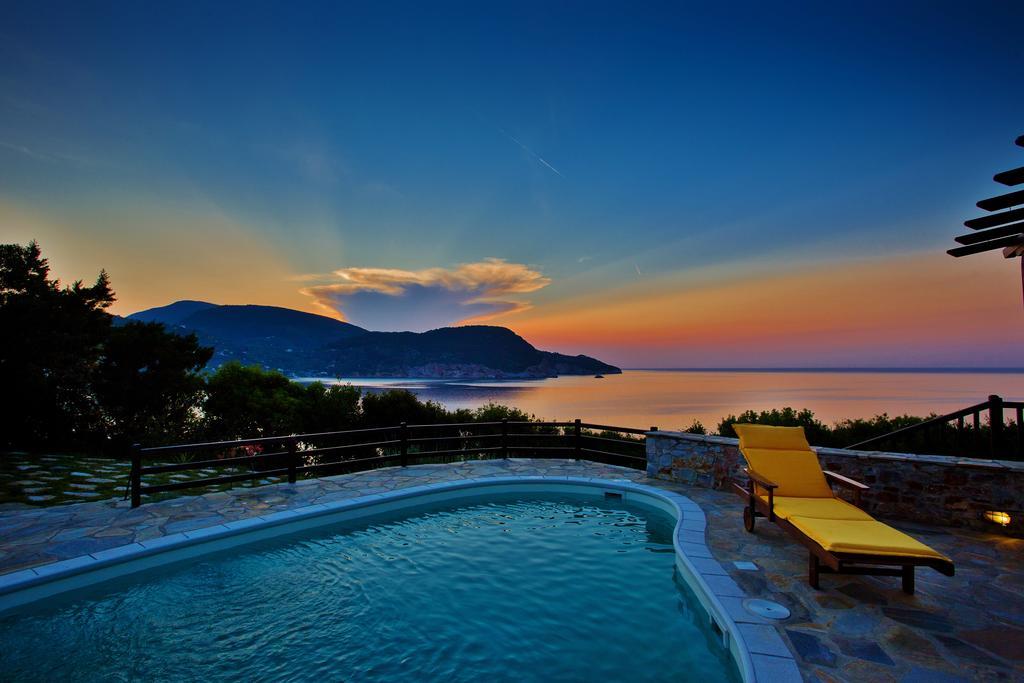 Porto Skopelos Villas Exteriör bild