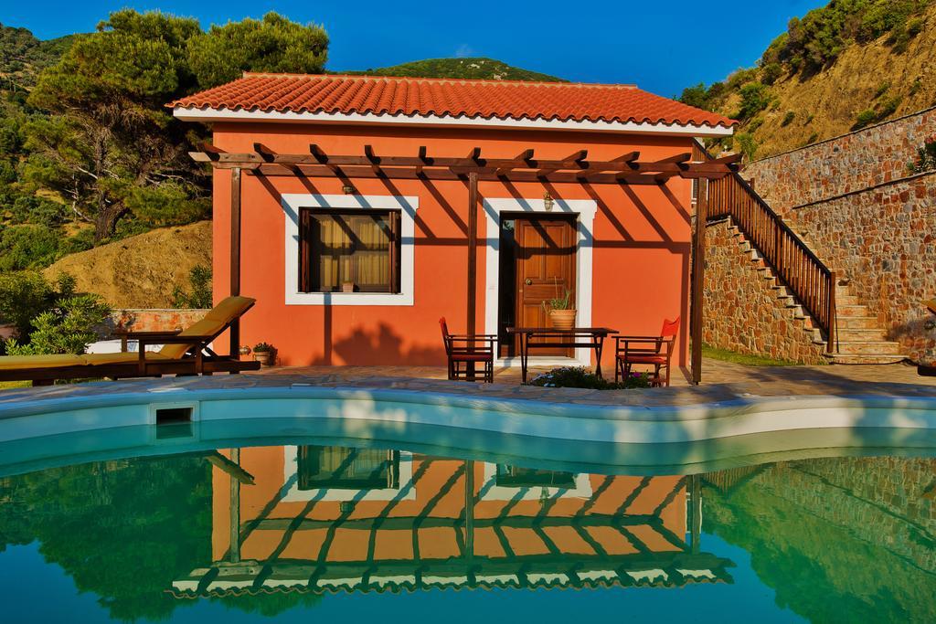 Porto Skopelos Villas Exteriör bild